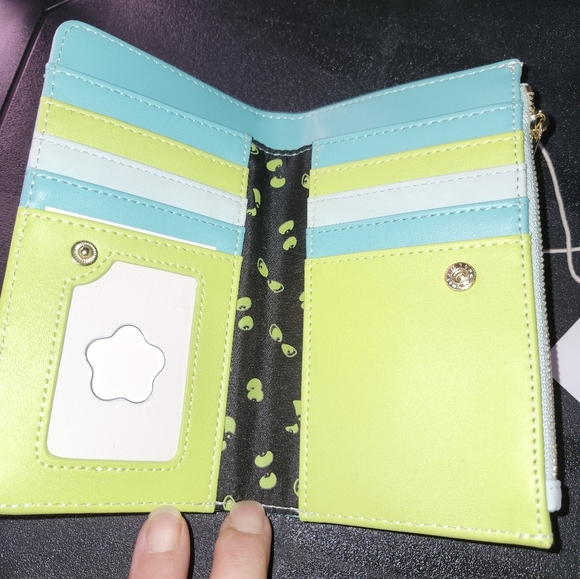 Loungefly Mystery Machine Wallet - Blue and Yellow - Picture 2 of 5